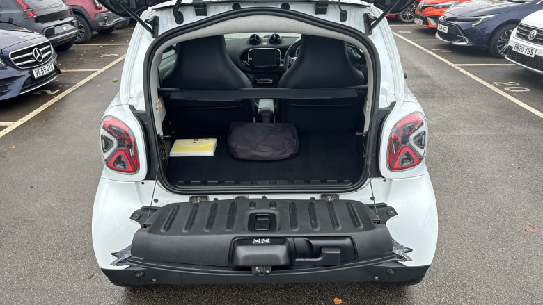 Smart EQ fortwo coupe 60kW EQ Exclusive 17kWh 2dr Auto [22kWCh] Electric Coupe